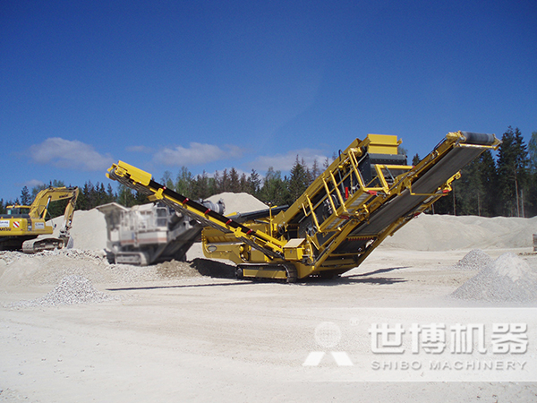 履帶可移動(dòng)破石機