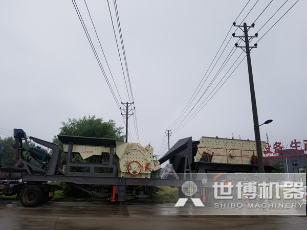 流動(dòng)式建筑垃圾破碎機