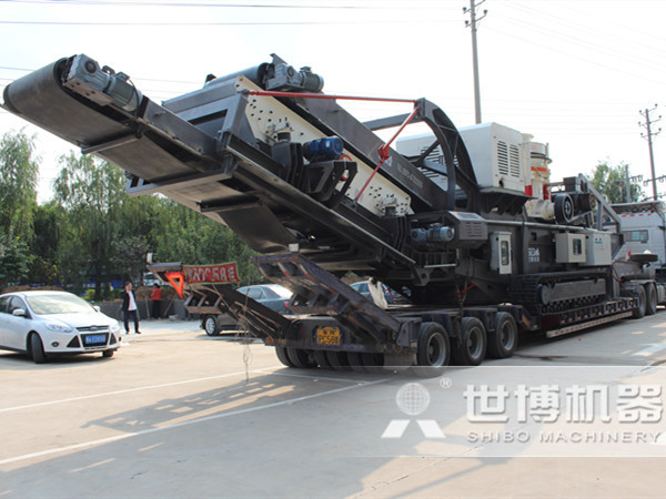 客戶(hù)履帶移動(dòng)破碎站發(fā)貨圖