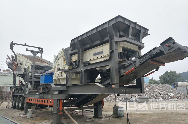 建筑廢料磚頭廢渣樓板破碎現場(chǎng)