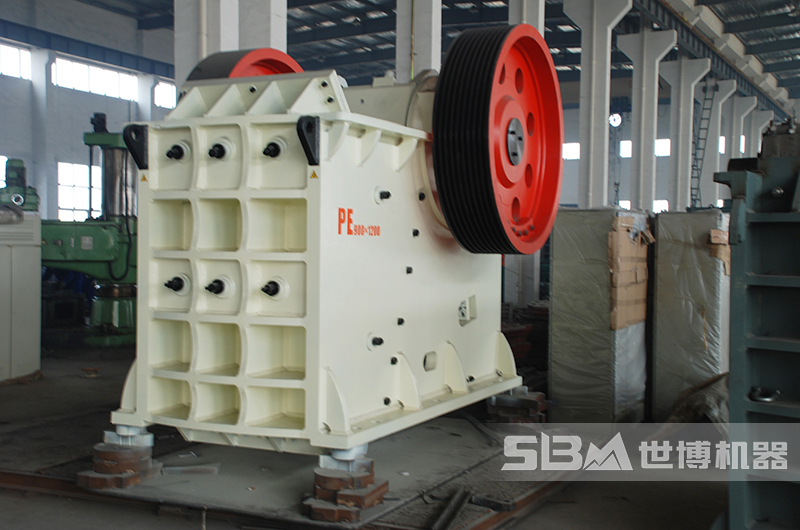 大型采石場(chǎng)碎石機之顎式破碎機