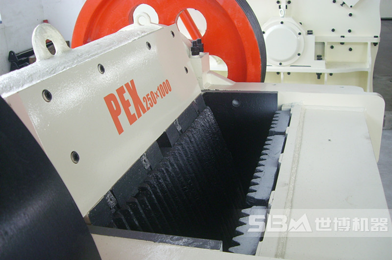 細顎破進(jìn)料口圖片