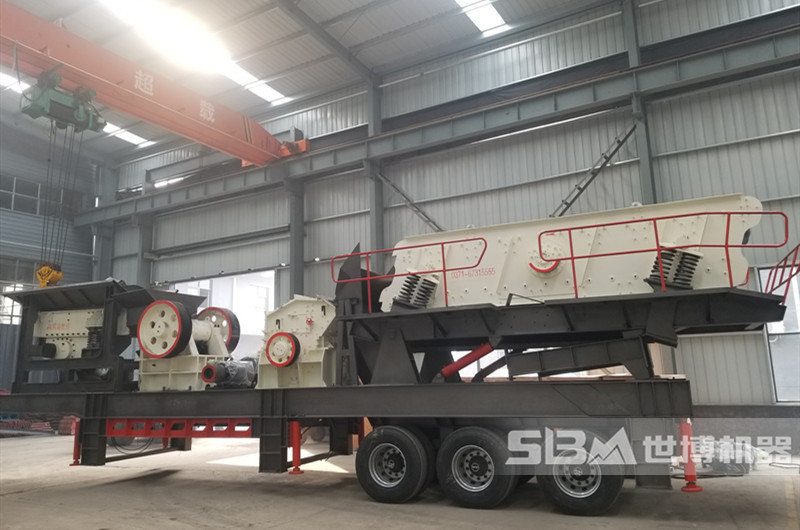 輪胎移動(dòng)建筑垃圾破碎機