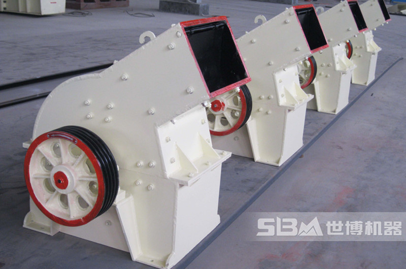 時(shí)產(chǎn)十幾噸的錘式破碎機