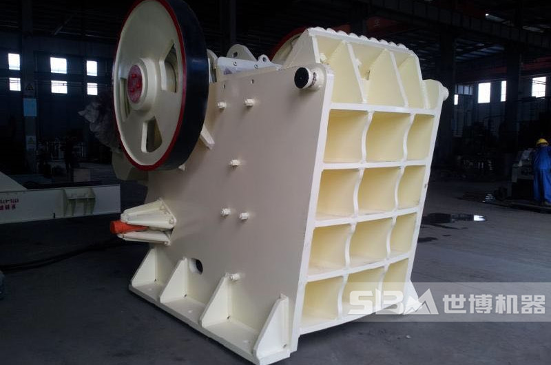 顎破，擠壓式破碎機