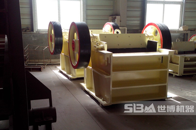 時(shí)產(chǎn)十幾噸的顎式破碎機