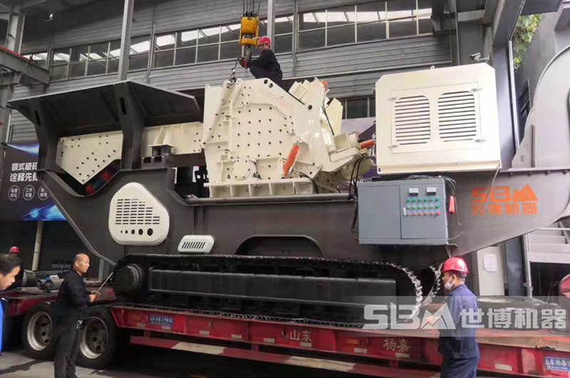 履帶式移動(dòng)破碎機