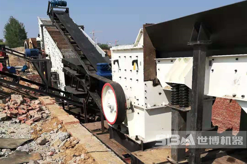 箱式破碎機現場(chǎng)圖