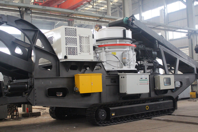 履帶移動(dòng)山石破碎機