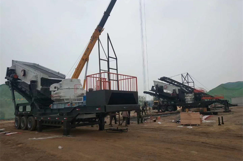 移動(dòng)大石頭制砂設備生產(chǎn)線(xiàn)