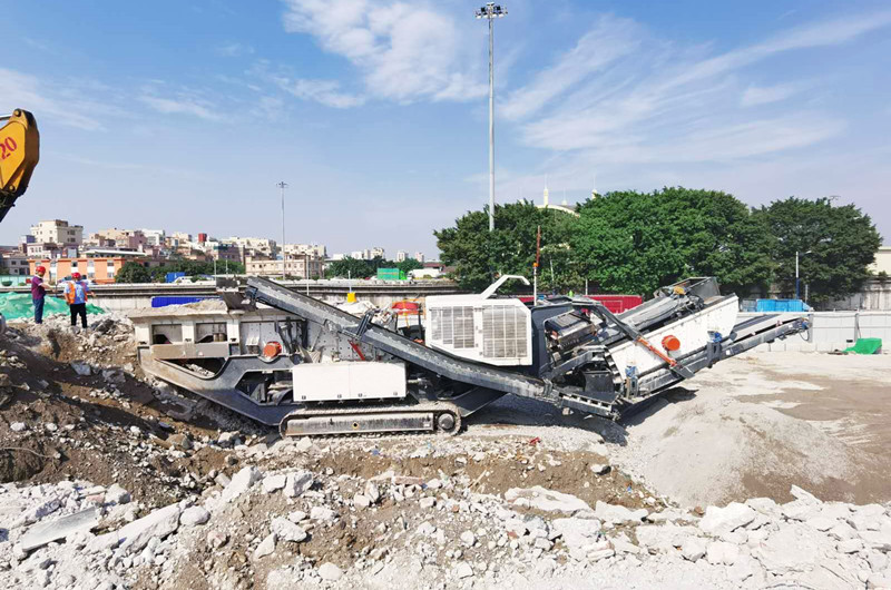 履帶式移動(dòng)破碎一體機，履帶式建筑垃圾破碎機