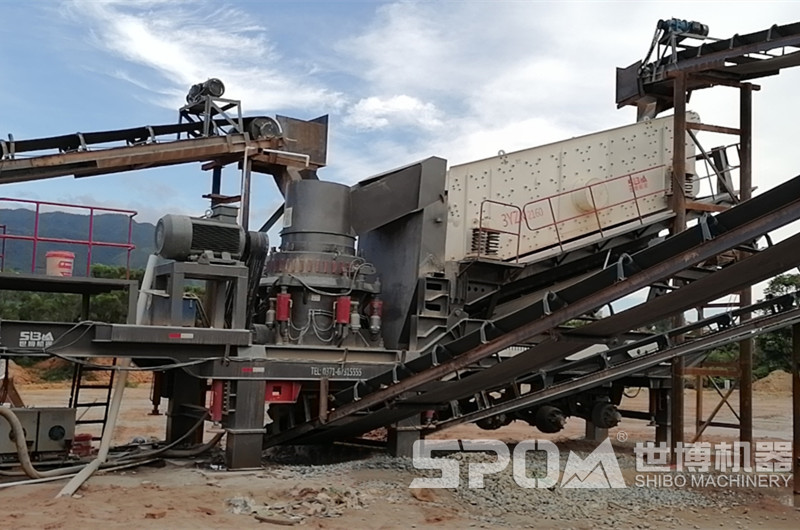 輪胎式圓錐移動(dòng)破碎篩分機