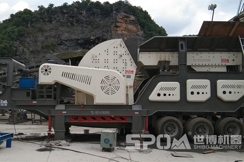 重錘破粗碎移動(dòng)碎石機