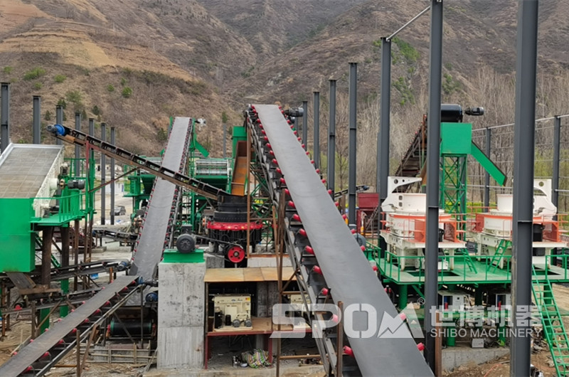 大型碎石制砂機現場(chǎng)圖