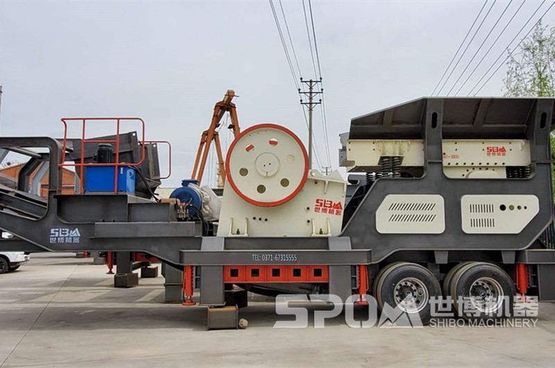 汽車(chē)一體的顎破移動(dòng)破碎機