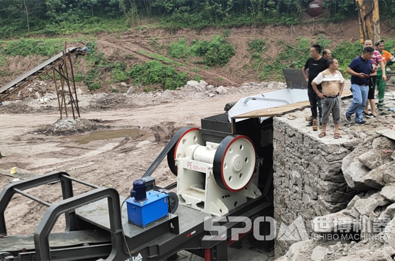 69顎破移動(dòng)站，移動(dòng)六九破碎機