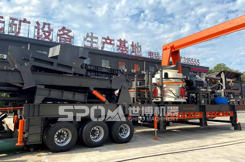 大型輪胎式移動(dòng)石頭破碎機
