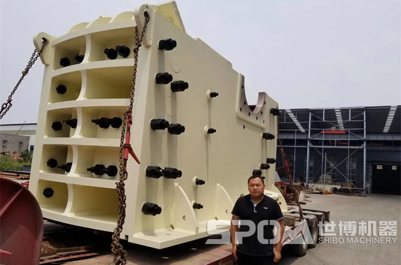 時(shí)產(chǎn)1000噸以上鄂破發(fā)貨，設備太大拆分發(fā)貨