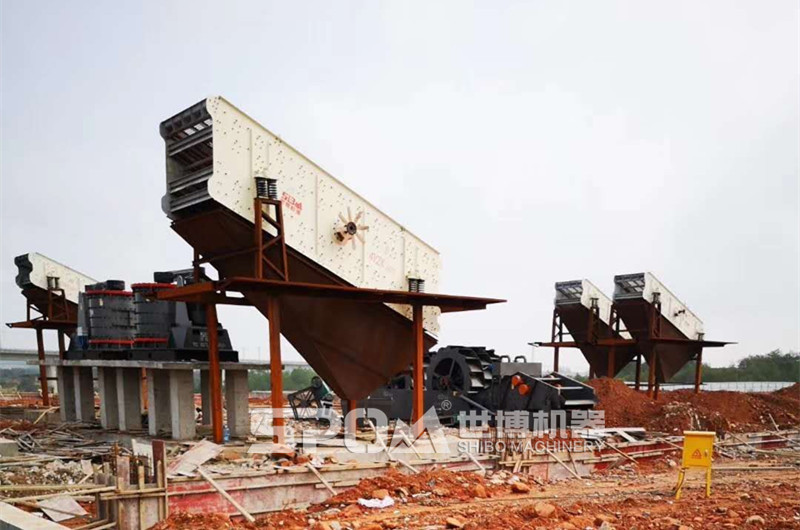 1750小型碎沙機安裝現場(chǎng)