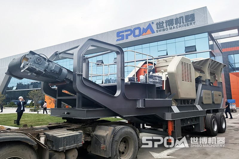 輪胎式移動(dòng)破石機制造圖片