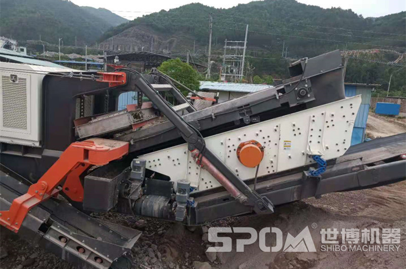 裝載移動(dòng)破碎機上面的振動(dòng)篩