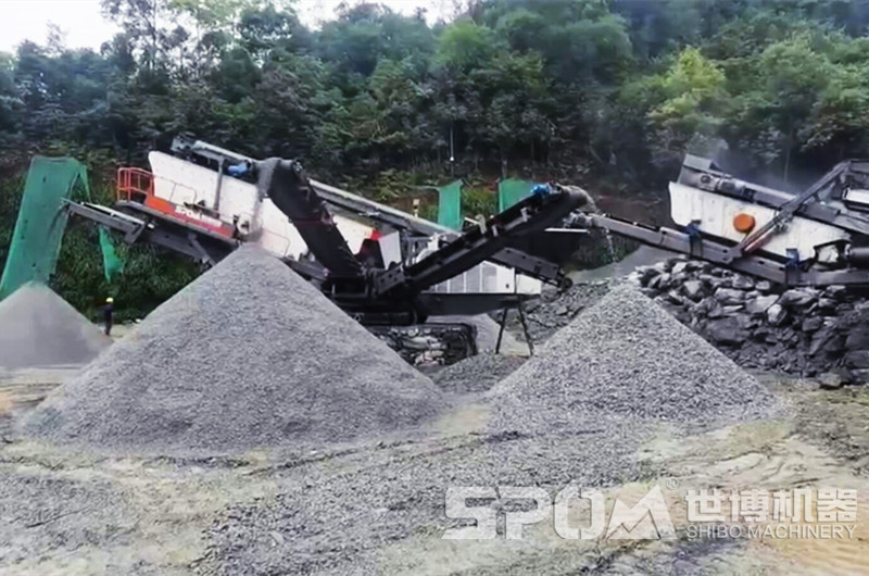 生產(chǎn)石子成套設備現場(chǎng)圖