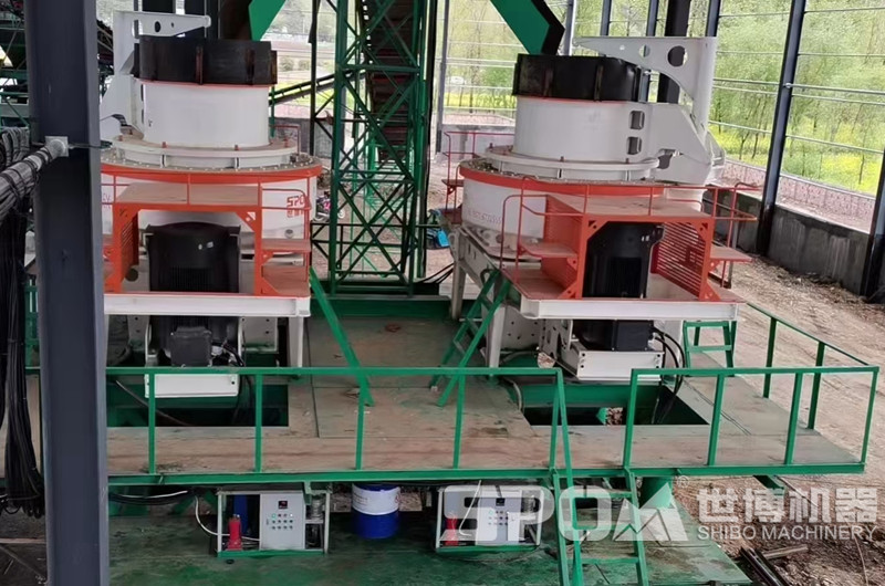 鵝卵石破碎制砂生產(chǎn)線(xiàn)現場(chǎng)